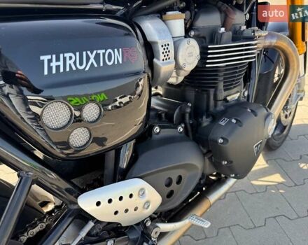 Триумф Thruxton, объемом двигателя 1.2 л и пробегом 4 тыс. км за 20000 $, фото 11 на Automoto.ua