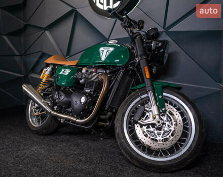 Зеленый Триумф Thruxton, объемом двигателя 0 л и пробегом 1 тыс. км за 12000 $, фото 1 на Automoto.ua