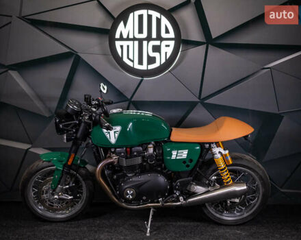 Зеленый Триумф Thruxton, объемом двигателя 0 л и пробегом 1 тыс. км за 12000 $, фото 3 на Automoto.ua