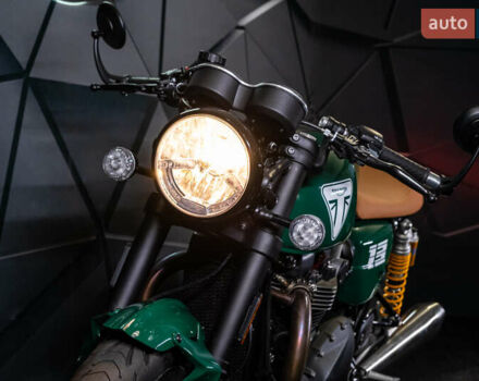 Зеленый Триумф Thruxton, объемом двигателя 0 л и пробегом 1 тыс. км за 12000 $, фото 14 на Automoto.ua