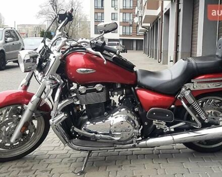 Красный Триумф Thunderbird 1600, объемом двигателя 1.6 л и пробегом 50 тыс. км за 9200 $, фото 1 на Automoto.ua