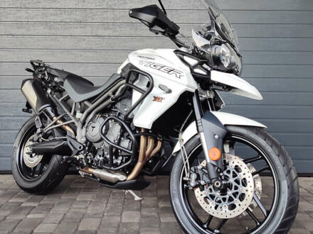 Триумф Tiger 800 XRX 2019 в Белой Церкве на Automoto.ua Белый Триумф Tiger 800 XRX, объемом двигателя 0.8 л и пробегом 2 тыс. км за 11200 $, фото 1 на Automoto.ua