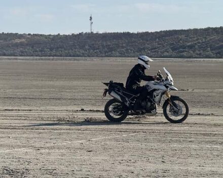 Чорний Тріумф Tiger 900, об'ємом двигуна 0.89 л та пробігом 8 тис. км за 13300 $, фото 7 на Automoto.ua
