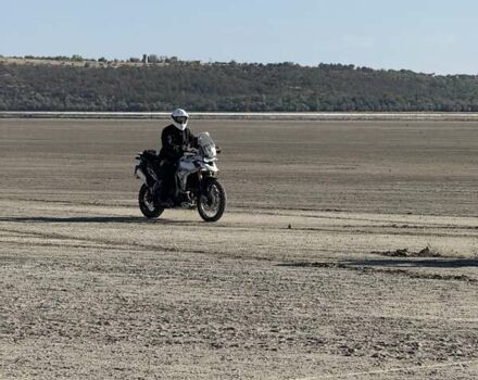 Чорний Тріумф Tiger 900, об'ємом двигуна 0.89 л та пробігом 8 тис. км за 13300 $, фото 6 на Automoto.ua