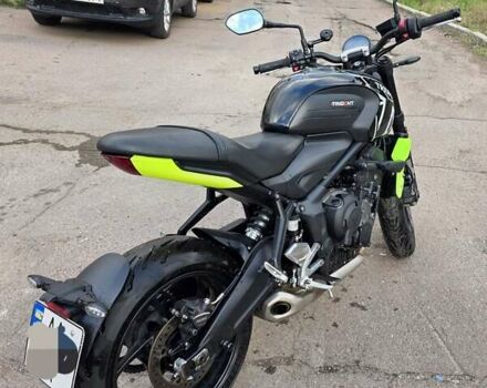 Тріумф Trident 2023 у Києві на Automoto.ua Чорний Тріумф Trident, об'ємом двигуна 0.66 л та пробігом 4 тис. км за 12500 $, фото 6 на Automoto.ua