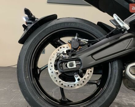 Тріумф Trident, об'ємом двигуна 0.66 л та пробігом 0 тис. км за 11490 $, фото 13 на Automoto.ua