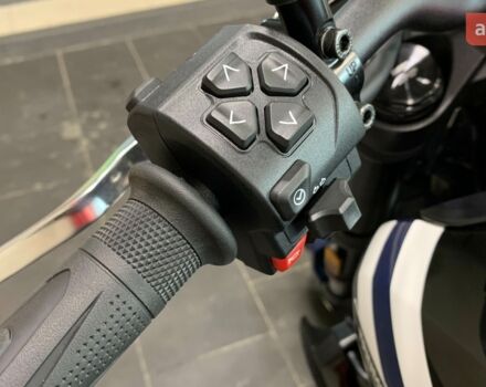 Тріумф Trident, об'ємом двигуна 0.66 л та пробігом 0 тис. км за 11490 $, фото 9 на Automoto.ua