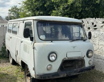 Белый УАЗ 2206, объемом двигателя 2.4 л и пробегом 300 тыс. км за 699 $, фото 1 на Automoto.ua