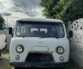 Белый УАЗ 2206, объемом двигателя 2.4 л и пробегом 300 тыс. км за 999 $, фото 1 на Automoto.ua