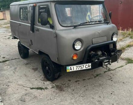Серый УАЗ 2206, объемом двигателя 2.4 л и пробегом 30 тыс. км за 4200 $, фото 13 на Automoto.ua
