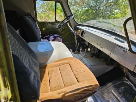 Зелений УАЗ 2360, об'ємом двигуна 2.4 л та пробігом 100 тис. км за 942 $, фото 1 на Automoto.ua