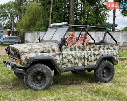 Желтый УАЗ 31512, объемом двигателя 3 л и пробегом 100 тыс. км за 3100 $, фото 1 на Automoto.ua
