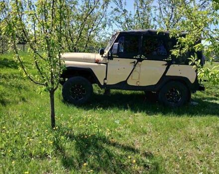 Желтый УАЗ 31512, объемом двигателя 2.45 л и пробегом 40 тыс. км за 2700 $, фото 1 на Automoto.ua