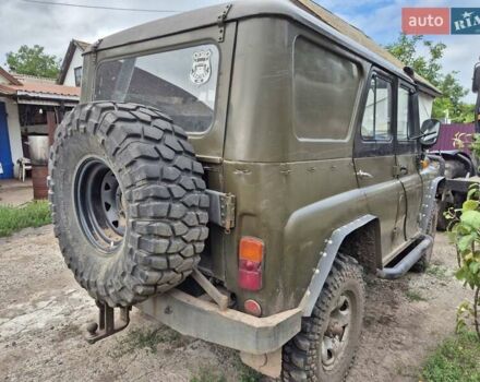 Зеленый УАЗ 31512, объемом двигателя 3.1 л и пробегом 100 тыс. км за 7200 $, фото 2 на Automoto.ua