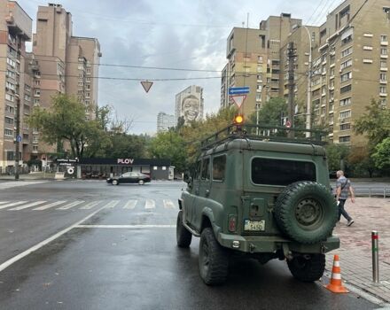 Зеленый УАЗ 31512, объемом двигателя 2.4 л и пробегом 3 тыс. км за 13500 $, фото 6 на Automoto.ua