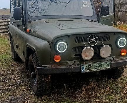 Зеленый УАЗ 31512, объемом двигателя 2.4 л и пробегом 212 тыс. км за 1070 $, фото 4 на Automoto.ua