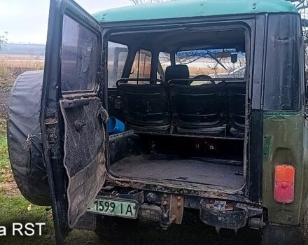 Зеленый УАЗ 31512, объемом двигателя 2.4 л и пробегом 212 тыс. км за 1070 $, фото 3 на Automoto.ua