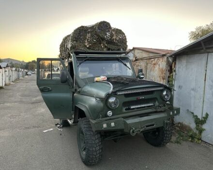 Зелений УАЗ 31512, об'ємом двигуна 2.4 л та пробігом 3 тис. км за 10000 $, фото 1 на Automoto.ua