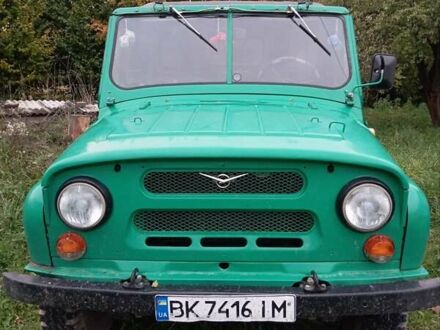 УАЗ 31512 1989 в Ровно на Automoto.ua Зеленый УАЗ 31512, объемом двигателя 2.45 л и пробегом 34 тыс. км за 4200 $, фото 1 на Automoto.ua