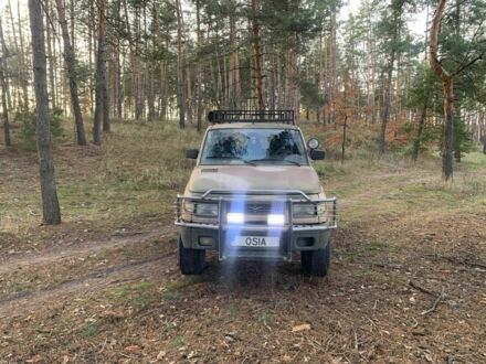 Зеленый УАЗ 3160, объемом двигателя 2.7 л и пробегом 90 тыс. км за 2700 $, фото 1 на Automoto.ua