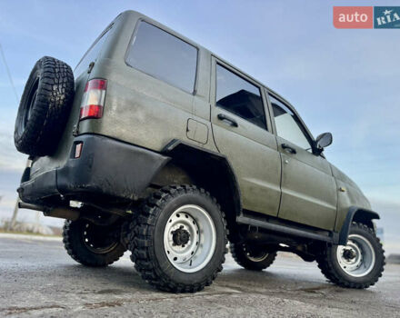 Зелений УАЗ 3160 Симбир, об'ємом двигуна 2.5 л та пробігом 200 тис. км за 4800 $, фото 3 на Automoto.ua