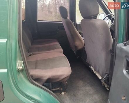 Зелений УАЗ 3160 Симбир, об'ємом двигуна 2.7 л та пробігом 120 тис. км за 2500 $, фото 4 на Automoto.ua