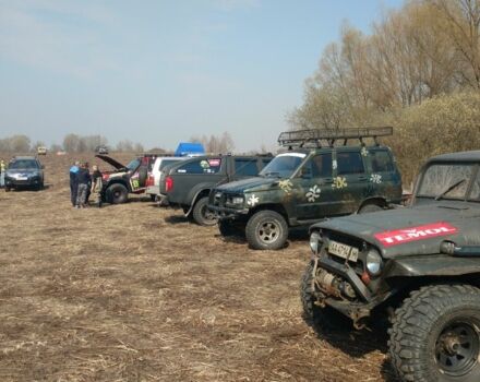 Зелений УАЗ 3162 Сімбир, об'ємом двигуна 0 л та пробігом 100 тис. км за 6000 $, фото 4 на Automoto.ua