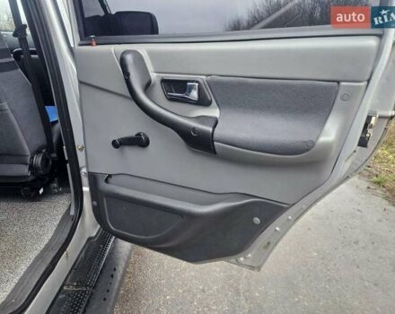 Серый УАЗ 3163, объемом двигателя 2.69 л и пробегом 29 тыс. км за 6900 $, фото 68 на Automoto.ua