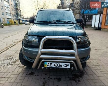 Зеленый УАЗ 3163, объемом двигателя 2.69 л и пробегом 100 тыс. км за 1999 $, фото 1 на Automoto.ua