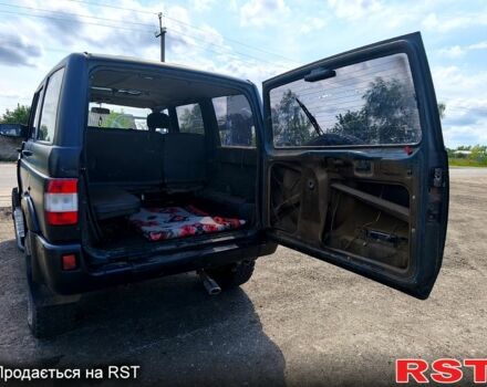 Черный УАЗ 3163 Patriot, объемом двигателя 2.8 л и пробегом 162 тыс. км за 2160 $, фото 9 на Automoto.ua