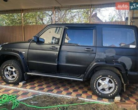 Черный УАЗ 3163 Patriot, объемом двигателя 2.69 л и пробегом 142 тыс. км за 4300 $, фото 1 на Automoto.ua