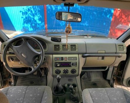 Черный УАЗ 3163 Patriot, объемом двигателя 2.7 л и пробегом 48 тыс. км за 6500 $, фото 3 на Automoto.ua