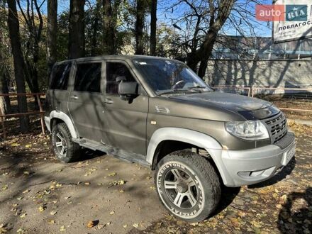 Сірий УАЗ 3163 Patriot, об'ємом двигуна 2.69 л та пробігом 176 тис. км за 4000 $, фото 1 на Automoto.ua