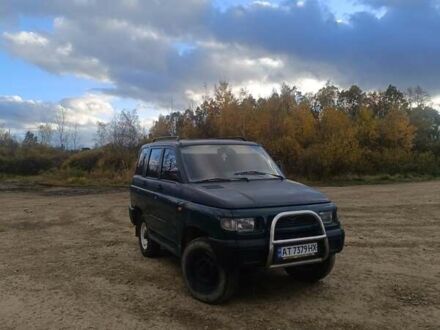 УАЗ 3163 Patriot 2004 в Долине на Automoto.ua Зеленый УАЗ 3163 Patriot, объемом двигателя 2.7 л и пробегом 250 тыс. км за 3700 $, фото 1 на Automoto.ua