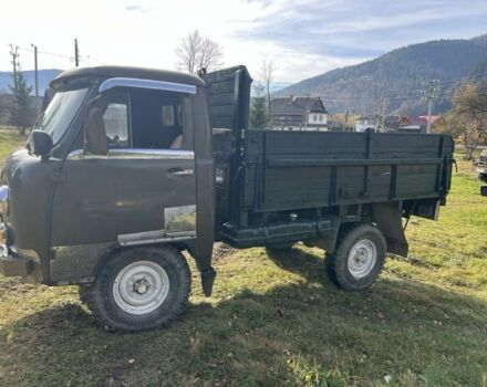 Зеленый УАЗ 3303, объемом двигателя 2.4 л и пробегом 180 тыс. км за 2750 $, фото 4 на Automoto.ua