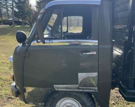 Зеленый УАЗ 3303, объемом двигателя 2.4 л и пробегом 180 тыс. км за 2750 $, фото 5 на Automoto.ua