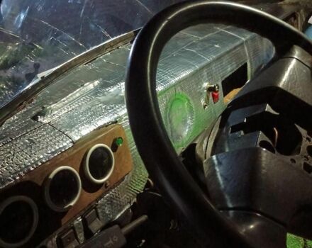 УАЗ 3303 1985 в Погребище на Automoto.ua Зеленый УАЗ 3303, объемом двигателя 2 л и пробегом 300 тыс. км за 1400 $, фото 6 на Automoto.ua
