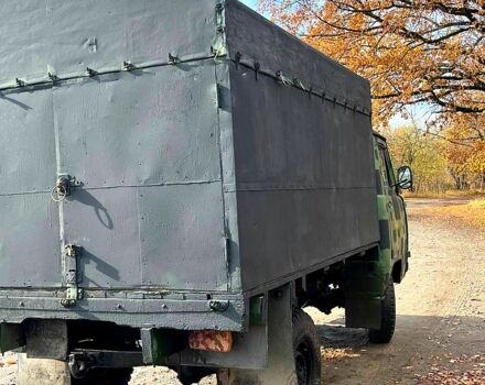 Зеленый УАЗ 3303, объемом двигателя 2.4 л и пробегом 120 тыс. км за 1200 $, фото 2 на Automoto.ua