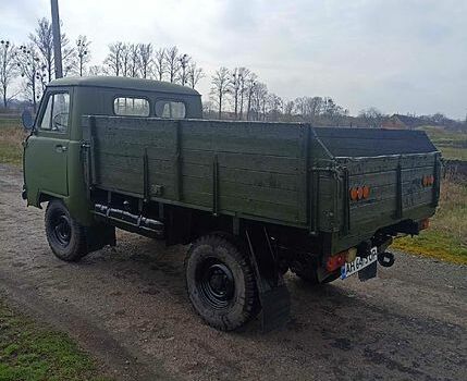 Зелений УАЗ 3303, об'ємом двигуна 2.4 л та пробігом 80 тис. км за 1700 $, фото 2 на Automoto.ua