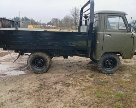 Зелений УАЗ 3303, об'ємом двигуна 2.4 л та пробігом 2 тис. км за 5593 $, фото 2 на Automoto.ua