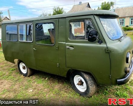 Зеленый УАЗ 3303, объемом двигателя 2.4 л и пробегом 100 тыс. км за 1600 $, фото 1 на Automoto.ua