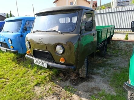 УАЗ 3303 1978 у Бережанах на Automoto.ua Зелений УАЗ 3303, об'ємом двигуна 0 л та пробігом 200 тис. км за 2750 $, фото 1 на Automoto.ua