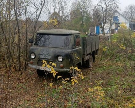 УАЗ 3303 1985 в Погребище на Automoto.ua Зеленый УАЗ 3303, объемом двигателя 2 л и пробегом 300 тыс. км за 1400 $, фото 1 на Automoto.ua