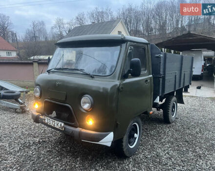 Зеленый УАЗ 3303, объемом двигателя 2.4 л и пробегом 38 тыс. км за 2650 $, фото 1 на Automoto.ua
