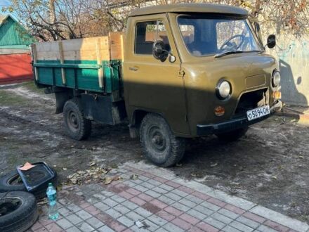 УАЗ 3303 1987 у Котельве на Automoto.ua Зелений УАЗ 3303, об'ємом двигуна 2.4 л та пробігом 1000 тис. км за 1700 $, фото 1 на Automoto.ua