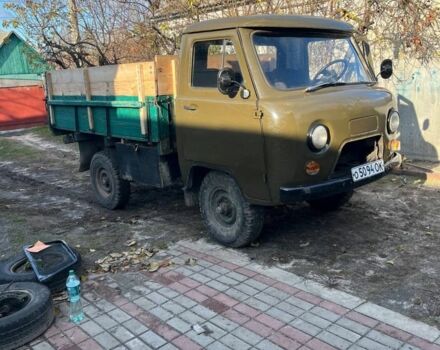 Зеленый УАЗ 3303, объемом двигателя 2.4 л и пробегом 1000 тыс. км за 1700 $, фото 1 на Automoto.ua