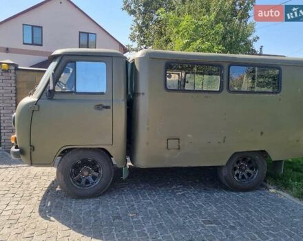 УАЗ 3303 1987 в Днепре (Днепропетровске) на Automoto.ua Зеленый УАЗ 3303, объемом двигателя 2.4 л и пробегом 380 тыс. км за 5400 $, фото 1 на Automoto.ua