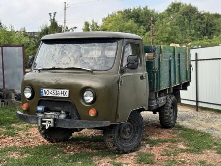 УАЗ 3303 1989 в Ужгороде на Automoto.ua Зеленый УАЗ 3303, объемом двигателя 2.4 л и пробегом 30 тыс. км за 3500 $, фото 1 на Automoto.ua