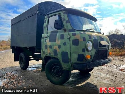 Зеленый УАЗ 3303, объемом двигателя 2.4 л и пробегом 120 тыс. км за 1200 $, фото 1 на Automoto.ua