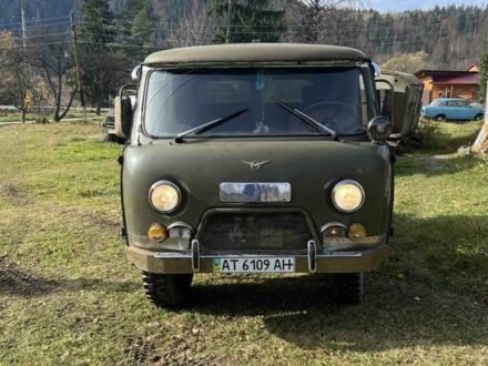 Зеленый УАЗ 3303, объемом двигателя 2.4 л и пробегом 1 тыс. км за 2750 $, фото 1 на Automoto.ua
